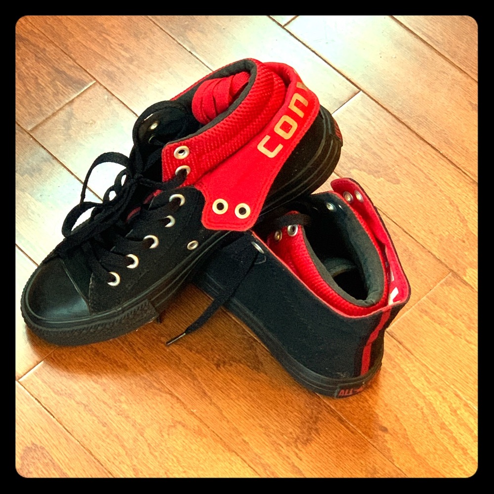 UNIQUE! All Star Black and Red Converse